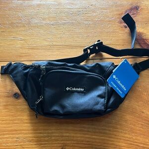 Columbia utilized hip pack black with white writing new with tags